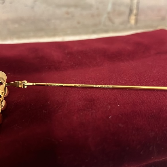 GUCCI FOREVER HOLLYWOOD EMBELLISHED PEARL WITH GOLD CAT EYE SUNGLASSES - Picture 7 of 13